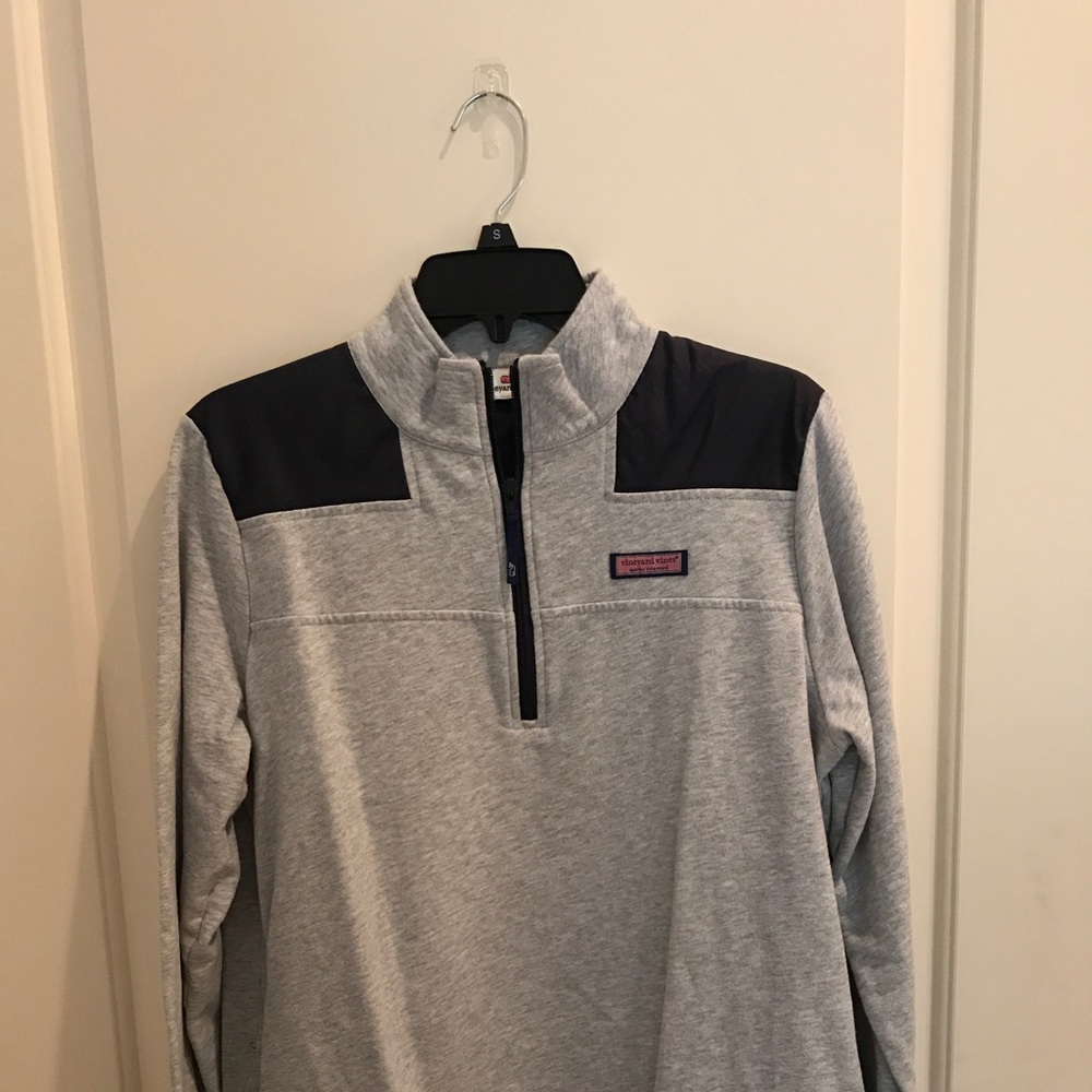 Vineyard Vines Gray Pullover with Navy Panels